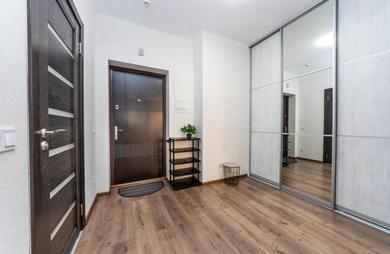 Шикарная Квартира На Оболони В Жк Яскравый Kyiv Exterior photo